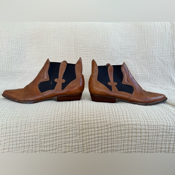 TRUE VINTAGE Bandits Western Booties - Picture 2 of 9